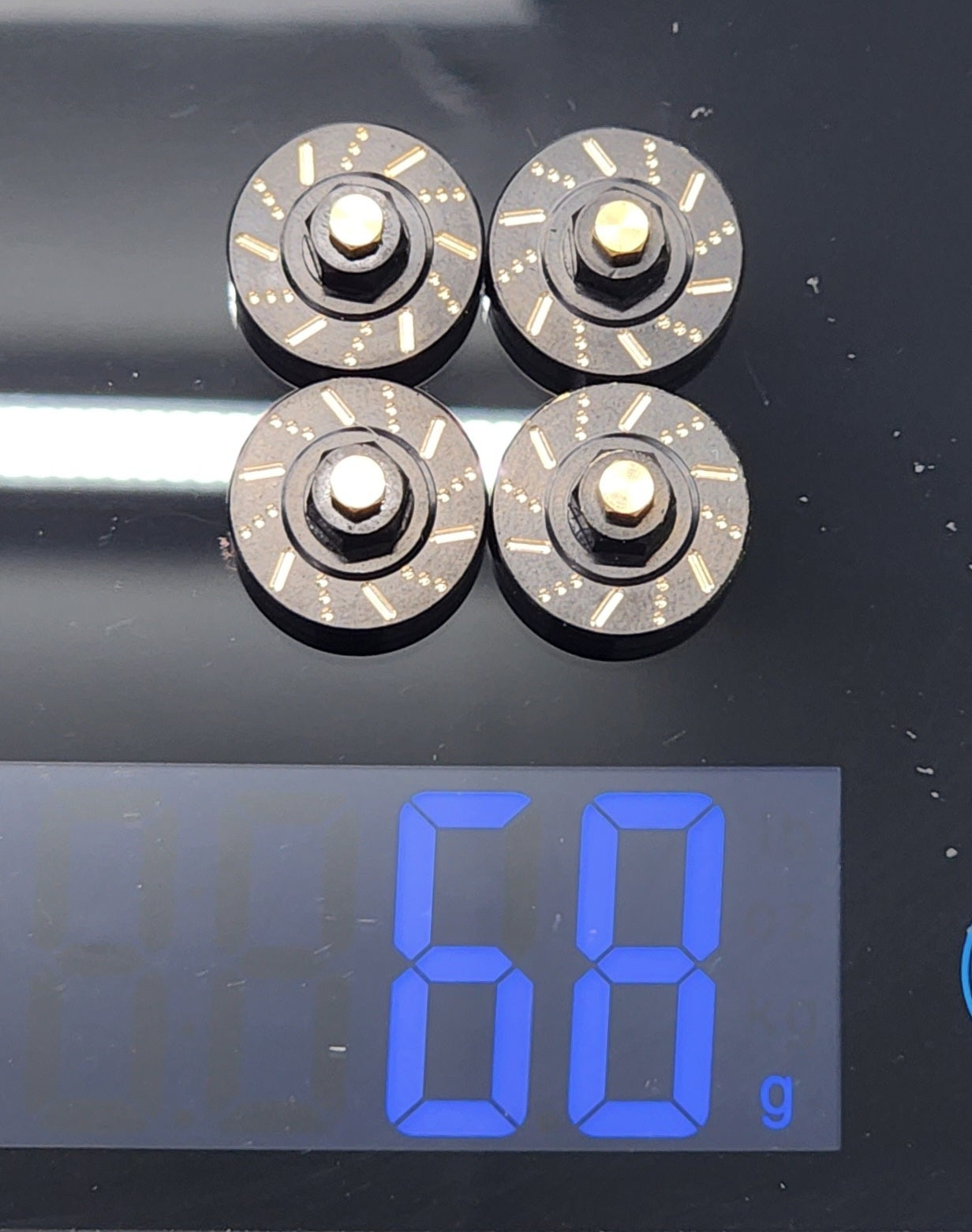 PBRC +8MM BRASS EXTENDED WHEEL HUBS